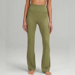 Lululemon Groove Super-High-Rise Flared Pant Nulu
